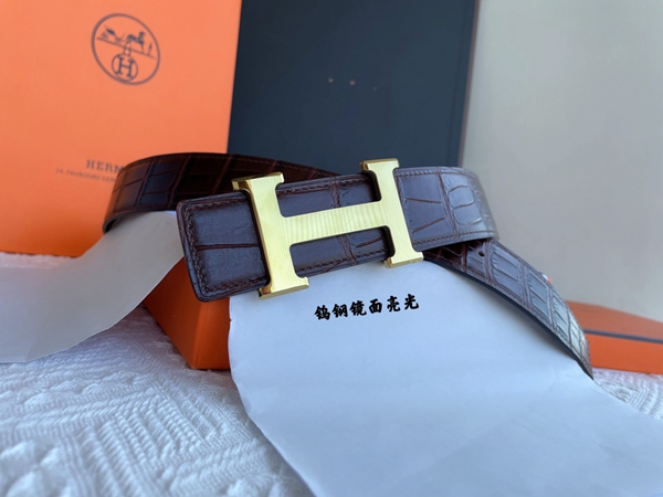 エルメスベルト背面デザイン